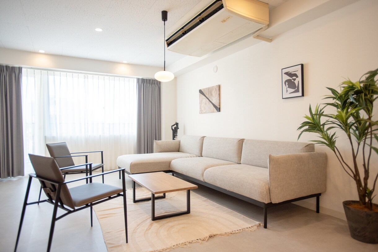 建築や内装の写真を撮影します 内装の撮影ご依頼ください！お好みの色味で調整いたします！ イメージ4
