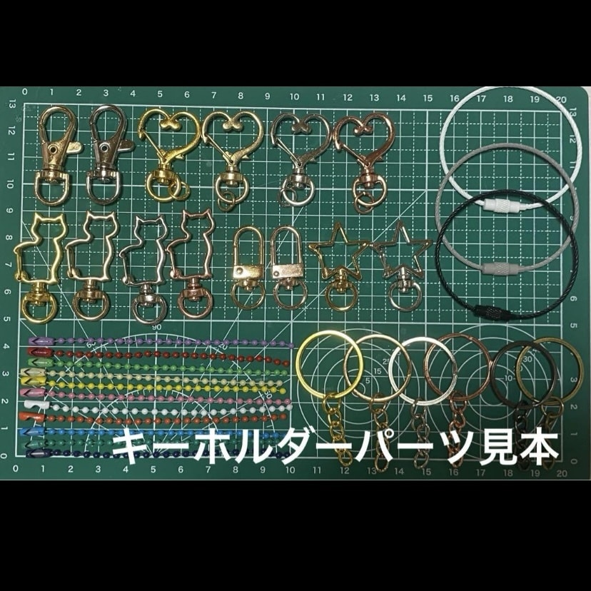 レジンキーホルダーをお作りします シェイカー（シャカシャカ）キーホルダーです♪ イメージ9
