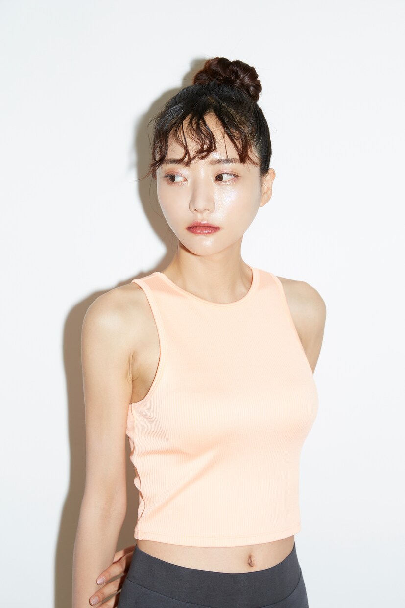 キャリアのある韓国人モデルが自撮影します 一眼レフ使用、レタッチをして高品質な写真を納品 イメージ7