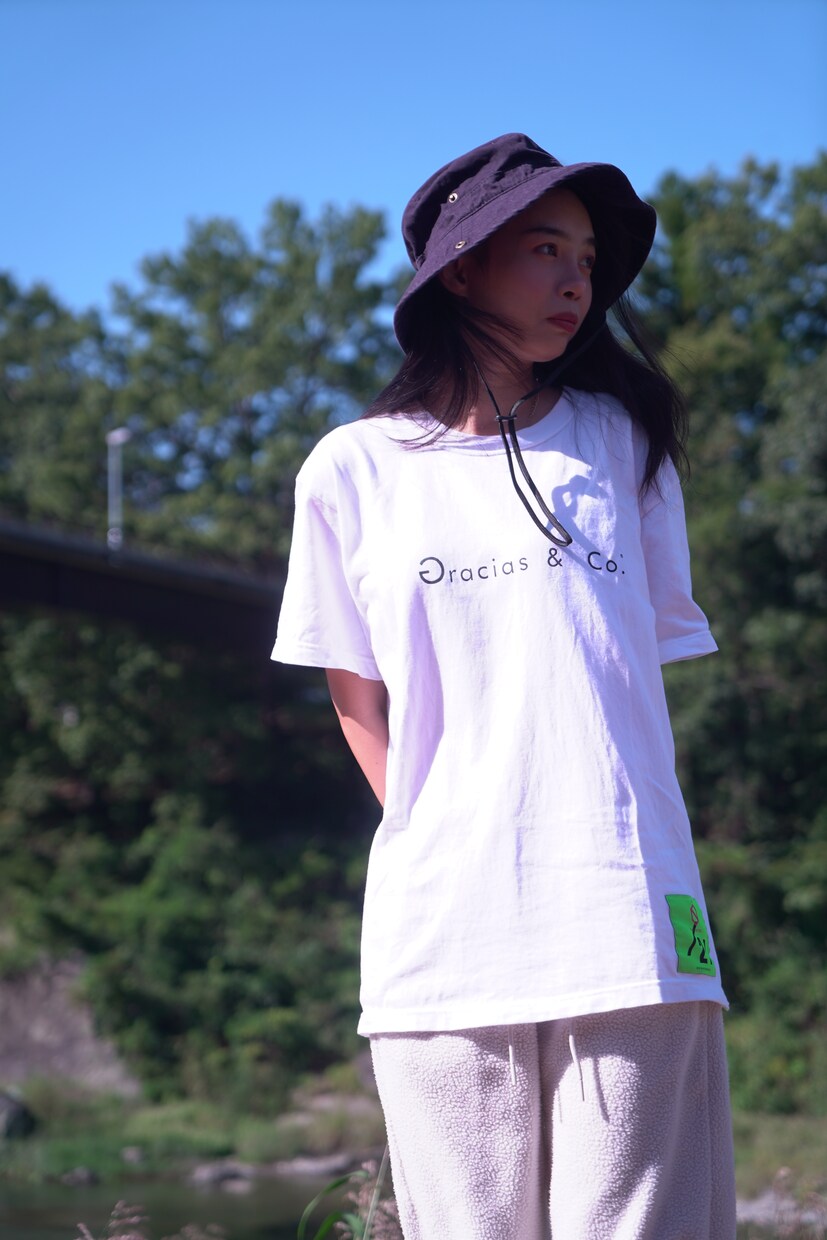 女性モデルを起用した商品写真撮影をいたします 高画質・高品質！あなたの商品写真をアップデートしませんか？ イメージ7