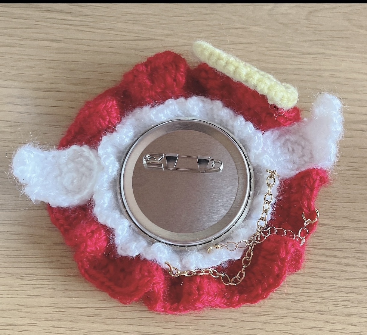 毛糸のかぎ編み缶バッジロゼット制作します 推し活に　缶バッジロゼット毛糸のかぎ編みで作ります イメージ3