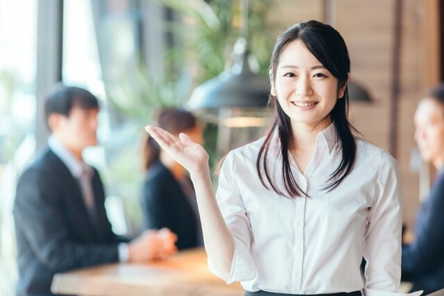 あなたの自己紹介をオリジナルソングに仕上げます 自己紹介を歌詞に使って自分だけのオリジナルソングにします！ イメージ1