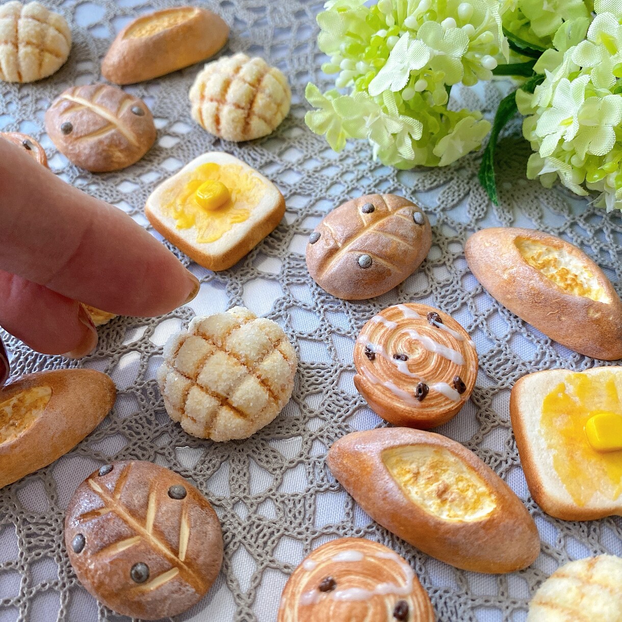 粘土ミニチュア＊クロワッサンの作り方教えます 初心者の方OK＊やってみたいを形にしよう イメージ5