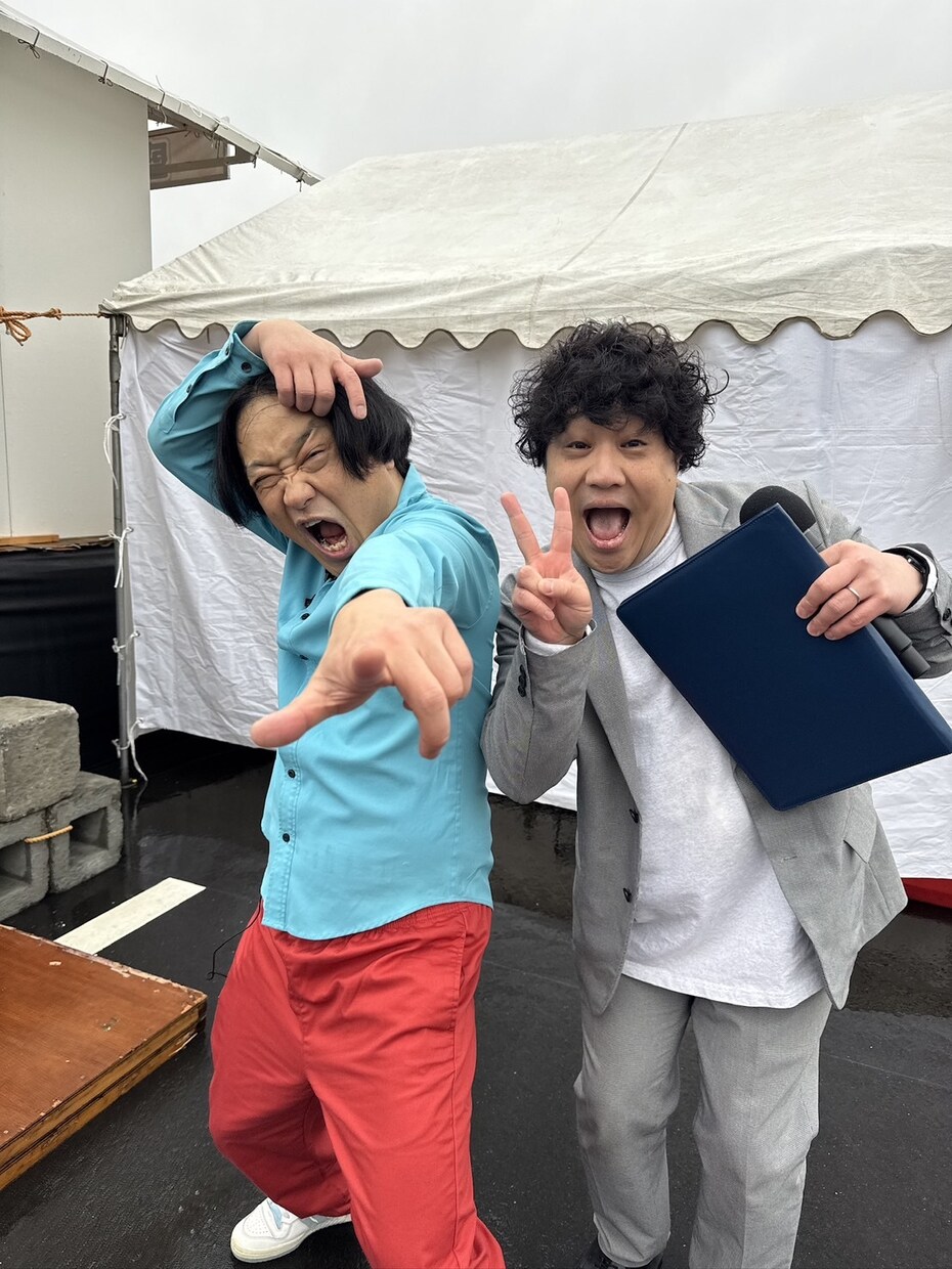 式典・表彰式・社内イベントなど幅広く対応します 元お笑い芸人のプロMCが、場の空気を読みながら丁寧に進行！ イメージ7