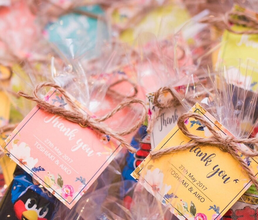 結婚式を安くオシャレにします プチギフトに付ける、サンキュータグやシールのデザインします イメージ1