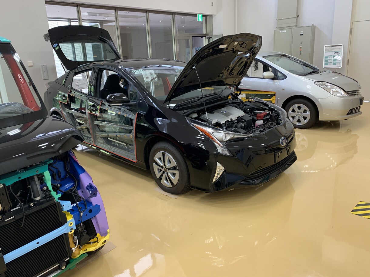車のDIYなど自分でしようとしてるあなたに答えます お店に行くとお金がかかるが自分でするとタダでできる イメージ1