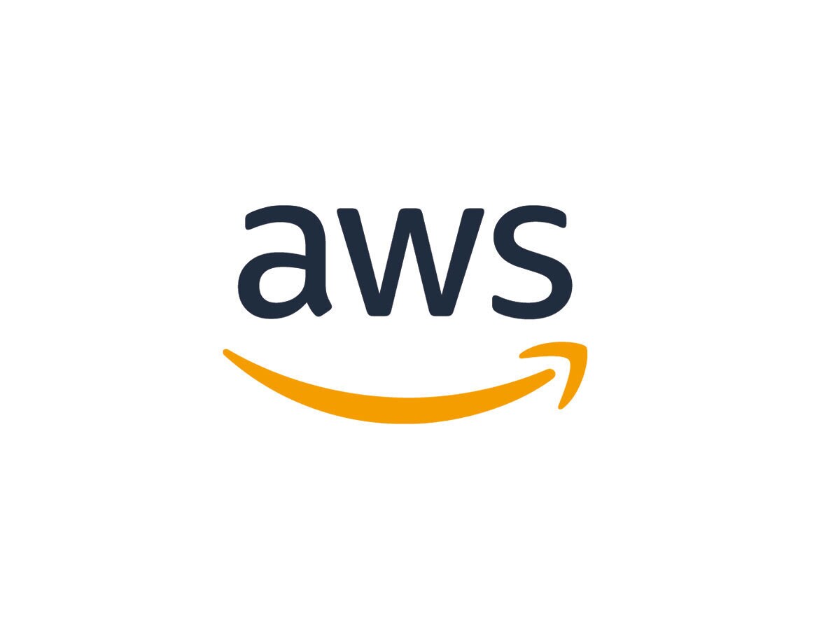 AWSクラウド構築（英語、日本語対応）ます AWSの各サービスを活用し、最適な構成を実現できます。 イメージ1