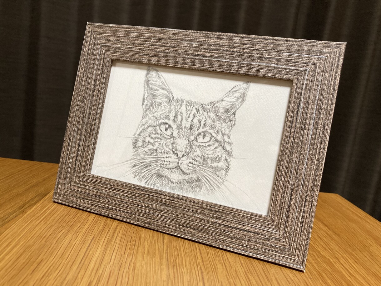 鉛筆でぬくもりを感じる動物の似顔絵を制作します 【葉書サイズ手描き鉛筆画】インテリア、贈り物、アイコン等に イメージ4