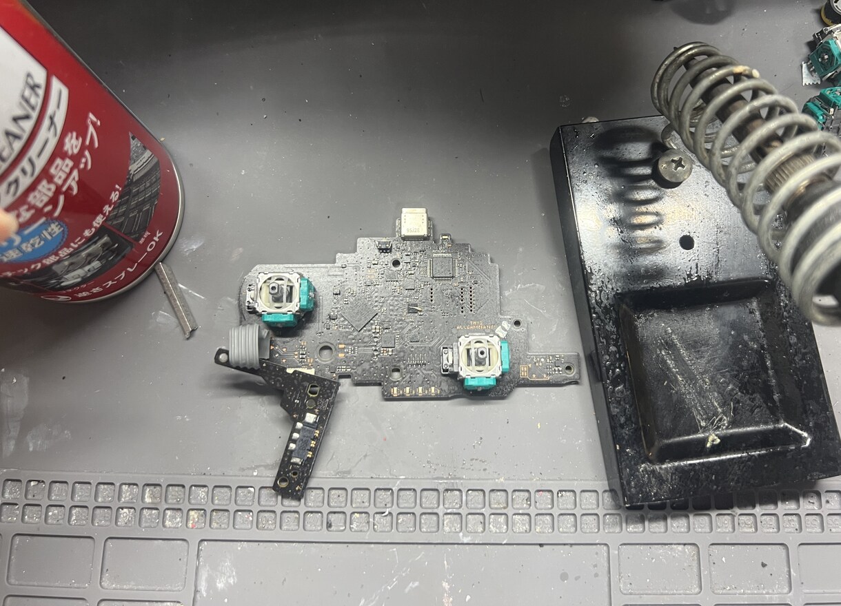 ゲーム機のコントローラーを修理します お困りの不具合・症状がありましたら気軽にご相談ください。 イメージ1