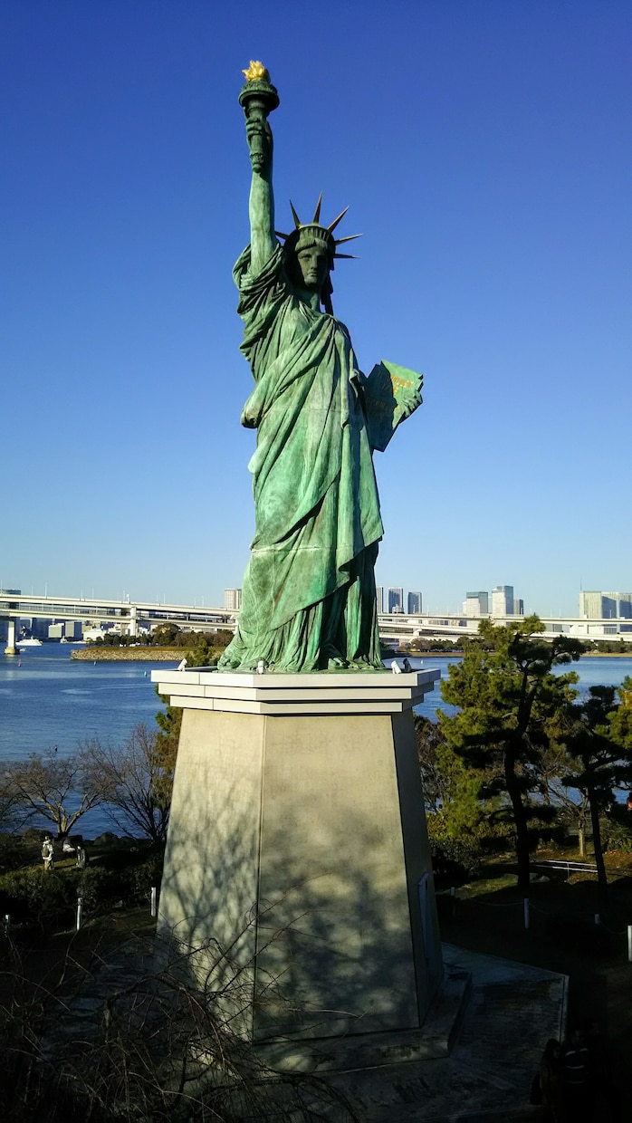 １０００年まえのランプです！ランプが全てお答えます スパジオからバリアンに移籍しもう１０年！星三つです！ イメージ3