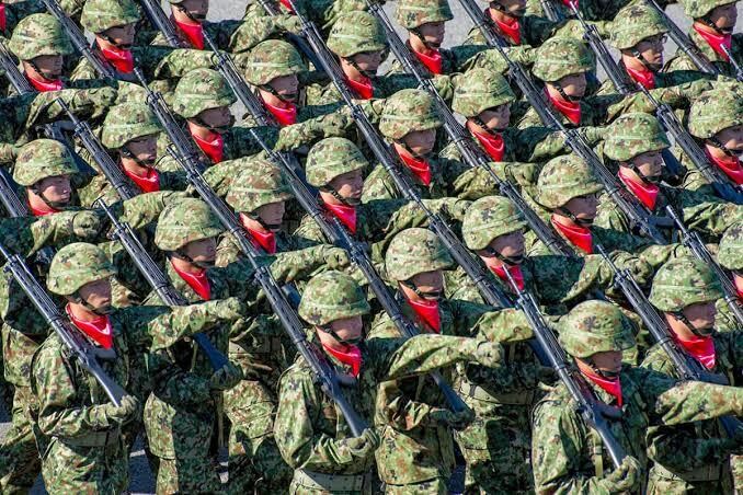 自衛官の方や入隊を目指している方の相談に乗ります どんな内容でも親身にご相談に乗ります。 イメージ1