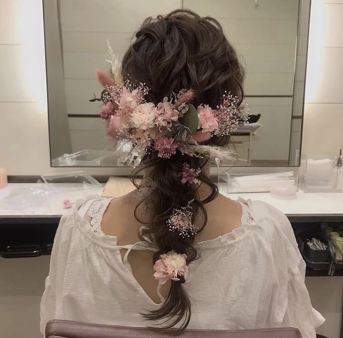 お顔タイプからウェディングヘアをご提案します 絶対後悔しないウェディングヘアを一緒にみつけます！！ イメージ4