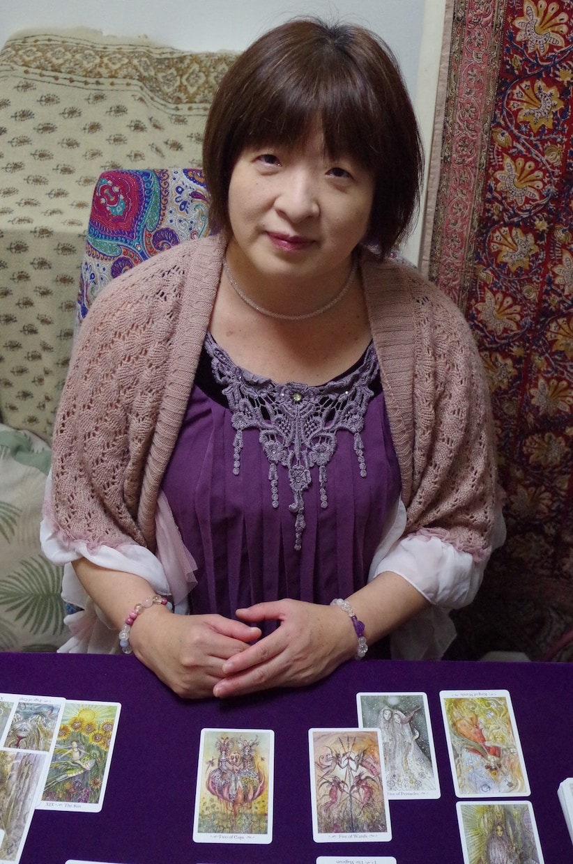 貴女のお悩みを朱峰の占術＆カードで導きます 恋愛出逢い.結婚.復縁の時期.仕事の人間関係修復 イメージ1