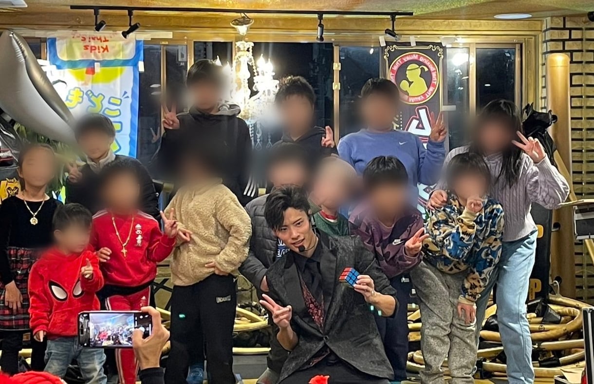 企業様パーティー、キッズショーなんでも盛り上げます 幼い頃の感動を、今度はあなたとあなたの大切な人たちへ。 イメージ8