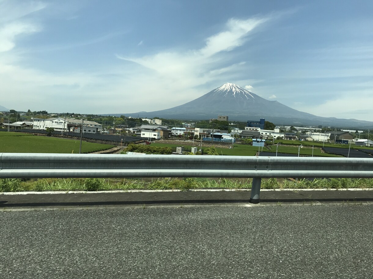 お話し相手になります お客様に寄り添ってお話しをただただお聞きします。 イメージ10