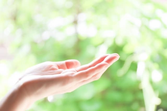 今すぐチャットであなたの心の声をお聞きします 今待機中です！チャットであなたの聞いてほしい事をお聞きします イメージ1
