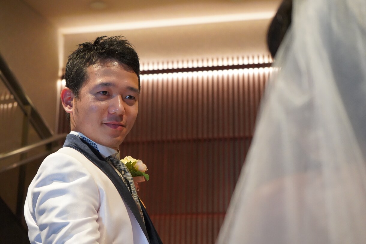 ドローン空撮対応！映画のような結婚式動画制作します 式場よりお得にプロ品質！ご納得いくまで修正対応いたします。 イメージ4