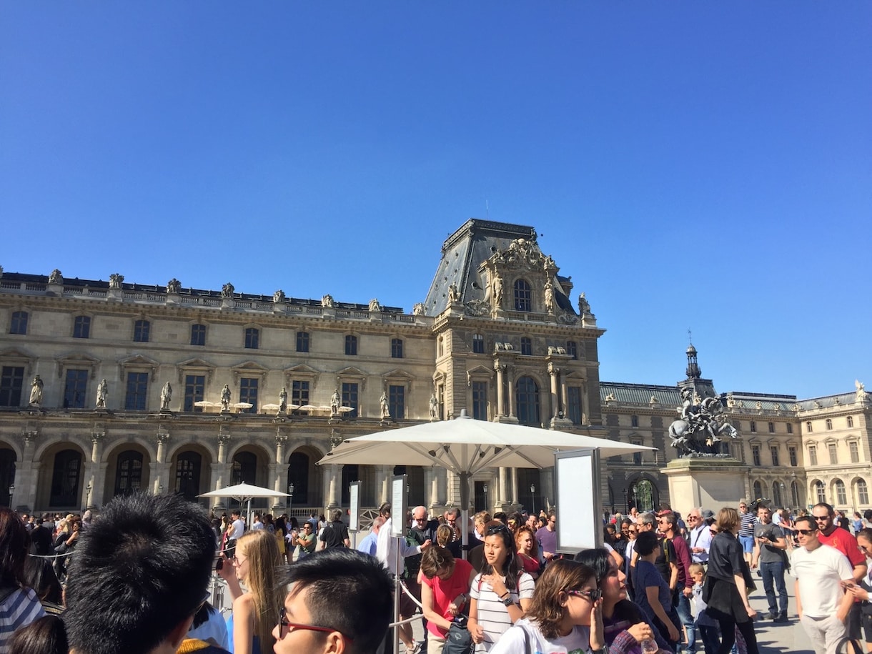 旅行業6年エントリーシートやアドバイスを行います 大学生向けの講演もおこなっております。 イメージ2