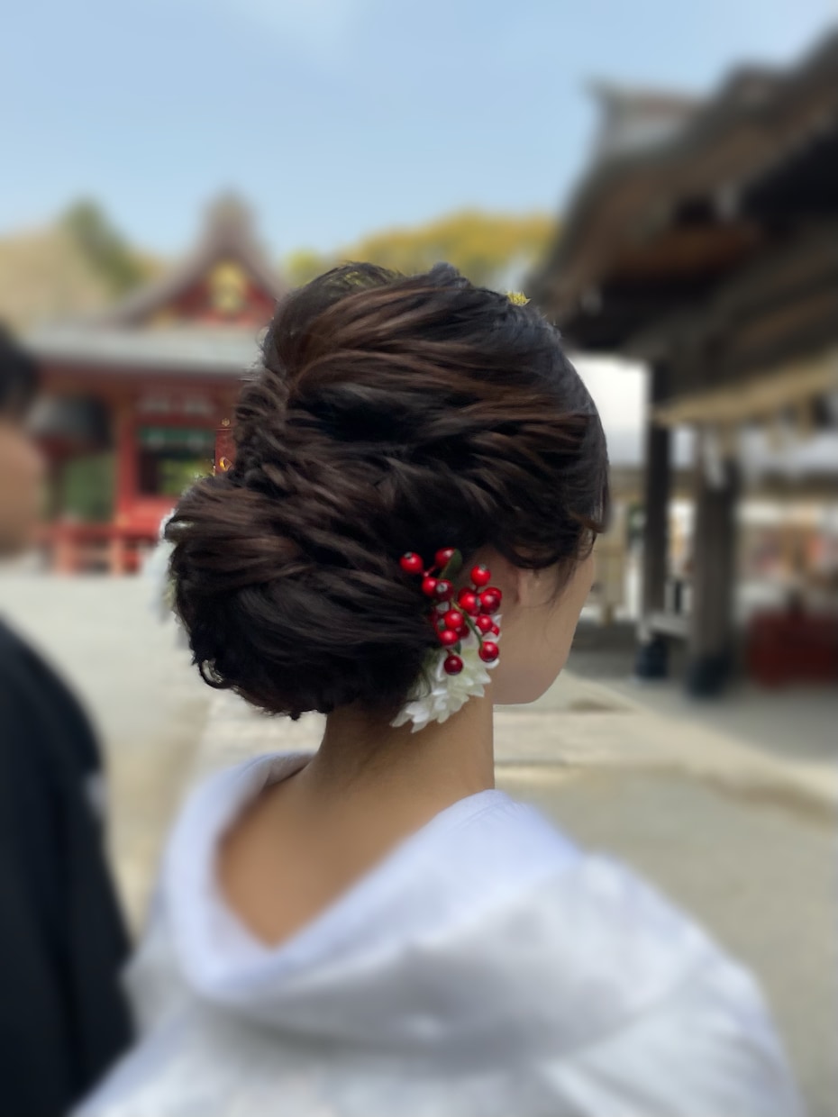 ブライダルヘアメイク花嫁様の魅力引き出します ブライダルヘアメイク提案、ご相談乗ります⭐︎ イメージ2