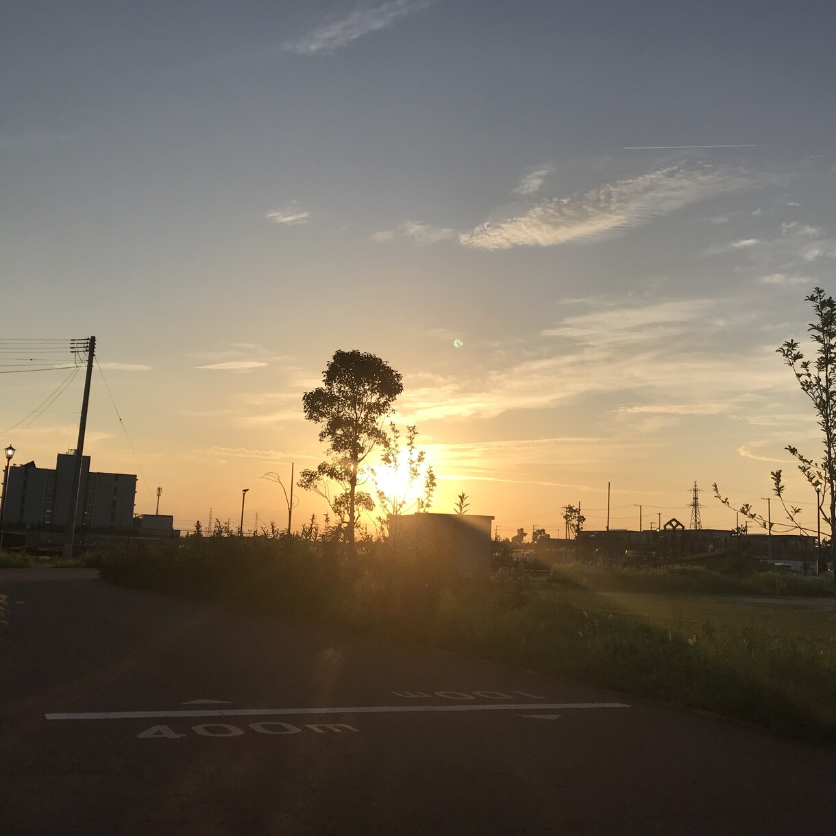 少しでも話しを聞いて力になります 人生山あり谷ありどん底ありです。 イメージ1