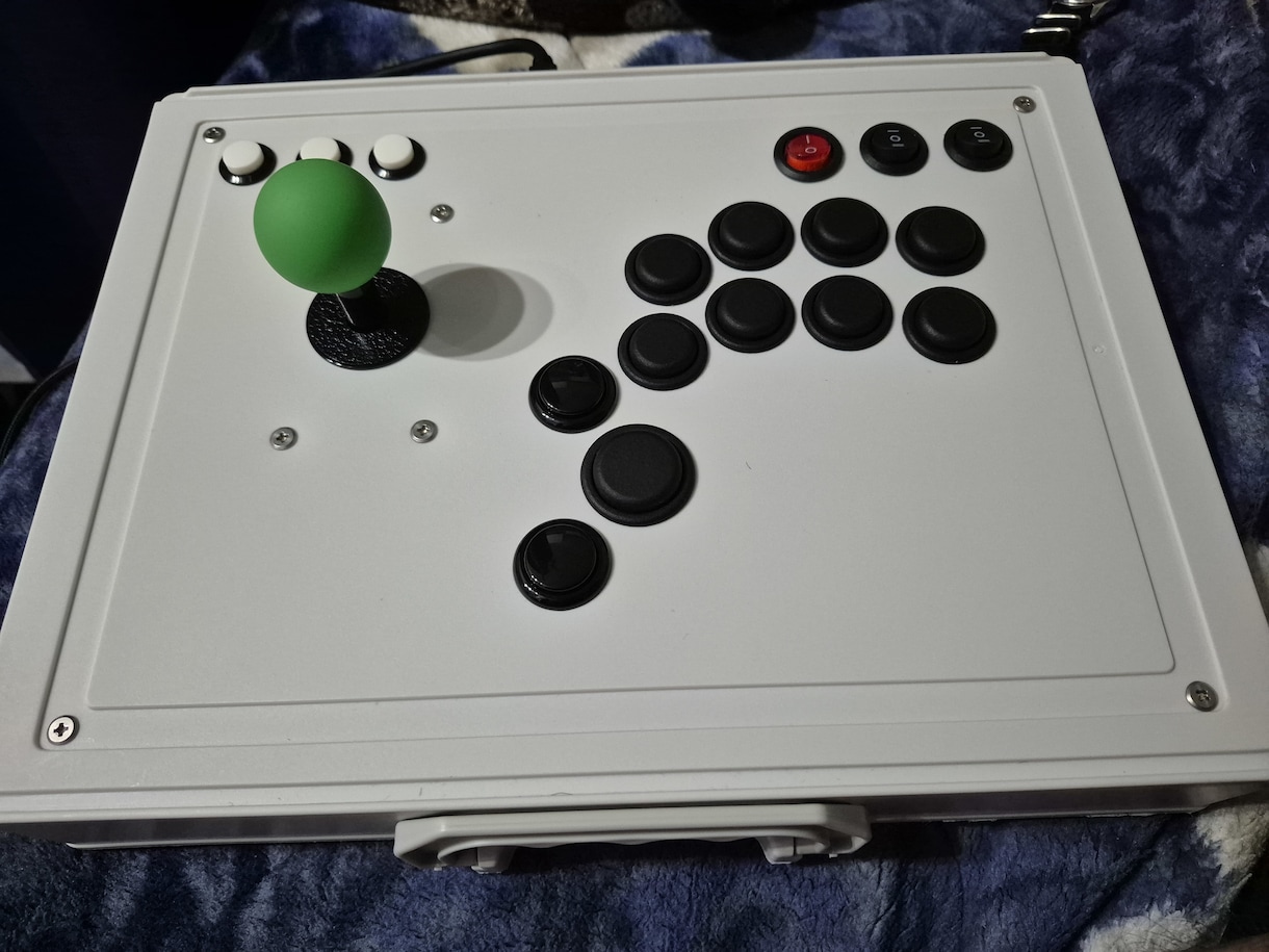 自作アケコン・レバーレスをオーダーメイドします 世界に1つだけの