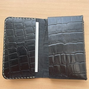 レザークラフトでご希望の革小物をお作りします ご希望をお聞きして世界に一つの貴方だけの革小物を作ります。 イメージ10