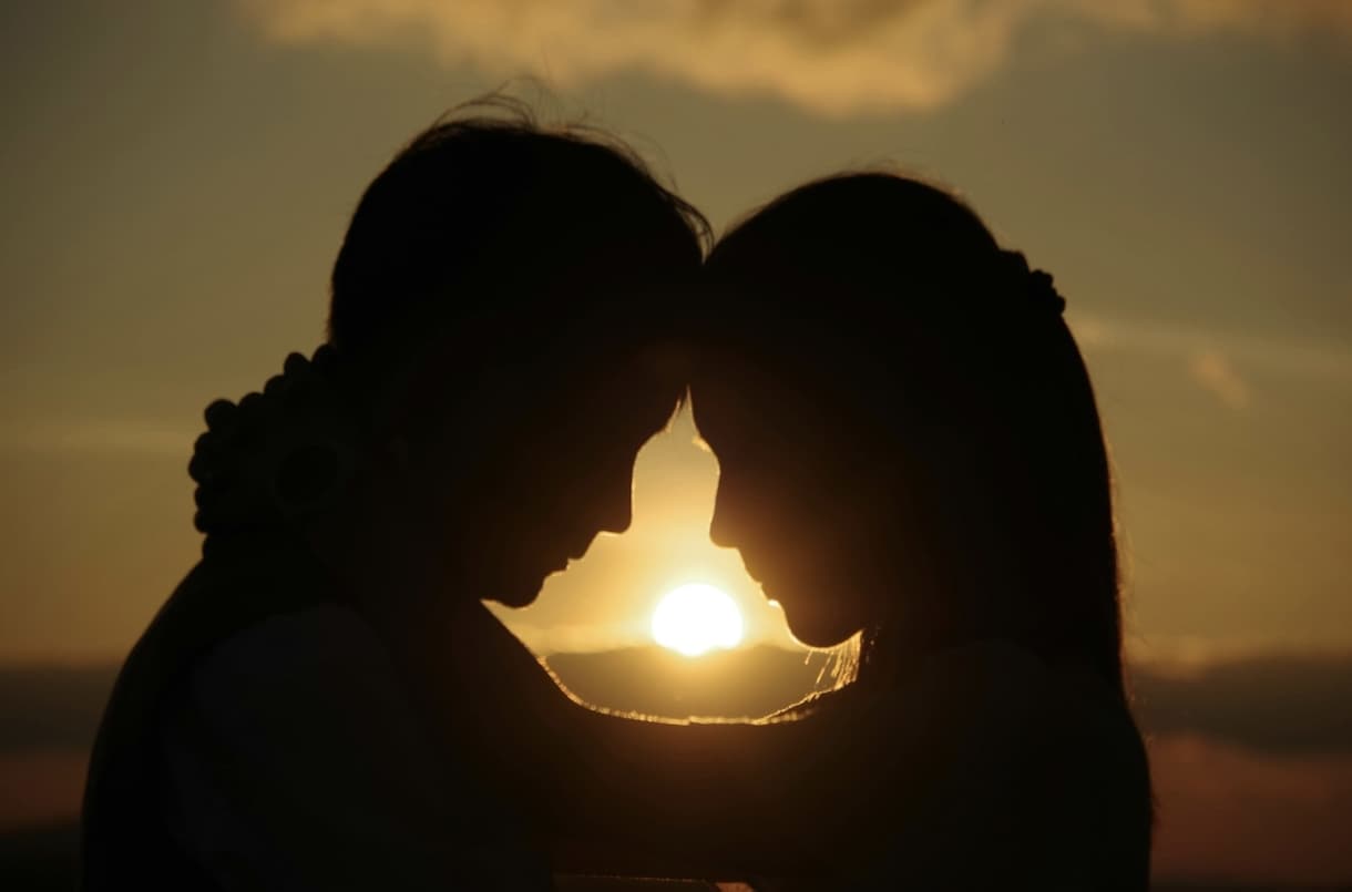 ご質問1つまで｜霊感霊視で望む未来へ導きます 恋愛、結婚、ツインレイ、魂、仕事、金運、人間関係など イメージ1