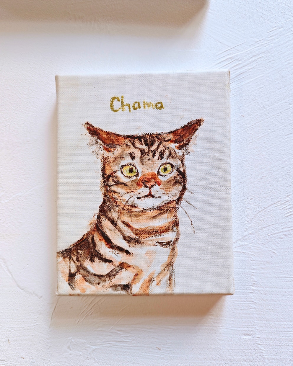 麻とクレヨンの質感を生かしてペット似顔絵を描きます 麻100％のやさしい素材感。ギフトや記念に。 イメージ1