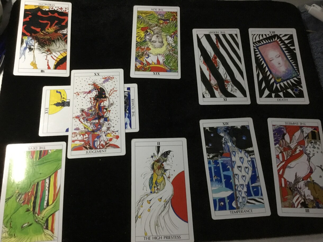 タロット占い。(得意分野は恋愛)致します 結果に対し、1枚ずつ解説。最後に総括、アドバイスを致します イメージ5