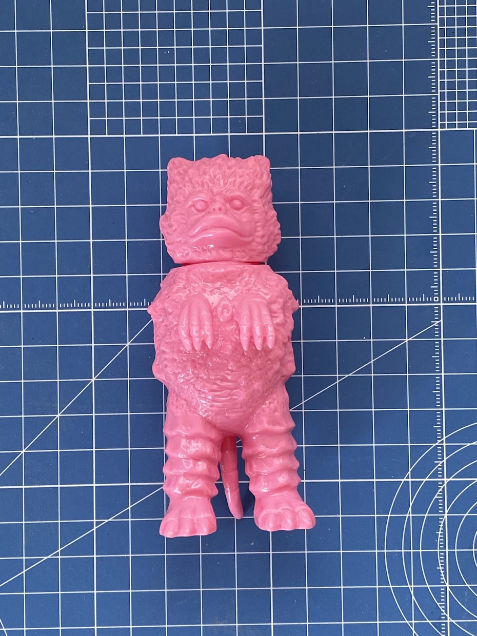 ソフビフィギュアの追加塗装、リペイントを行います ソフビ怪獣、ヒーロー、背面、リペイントやります！ イメージ1