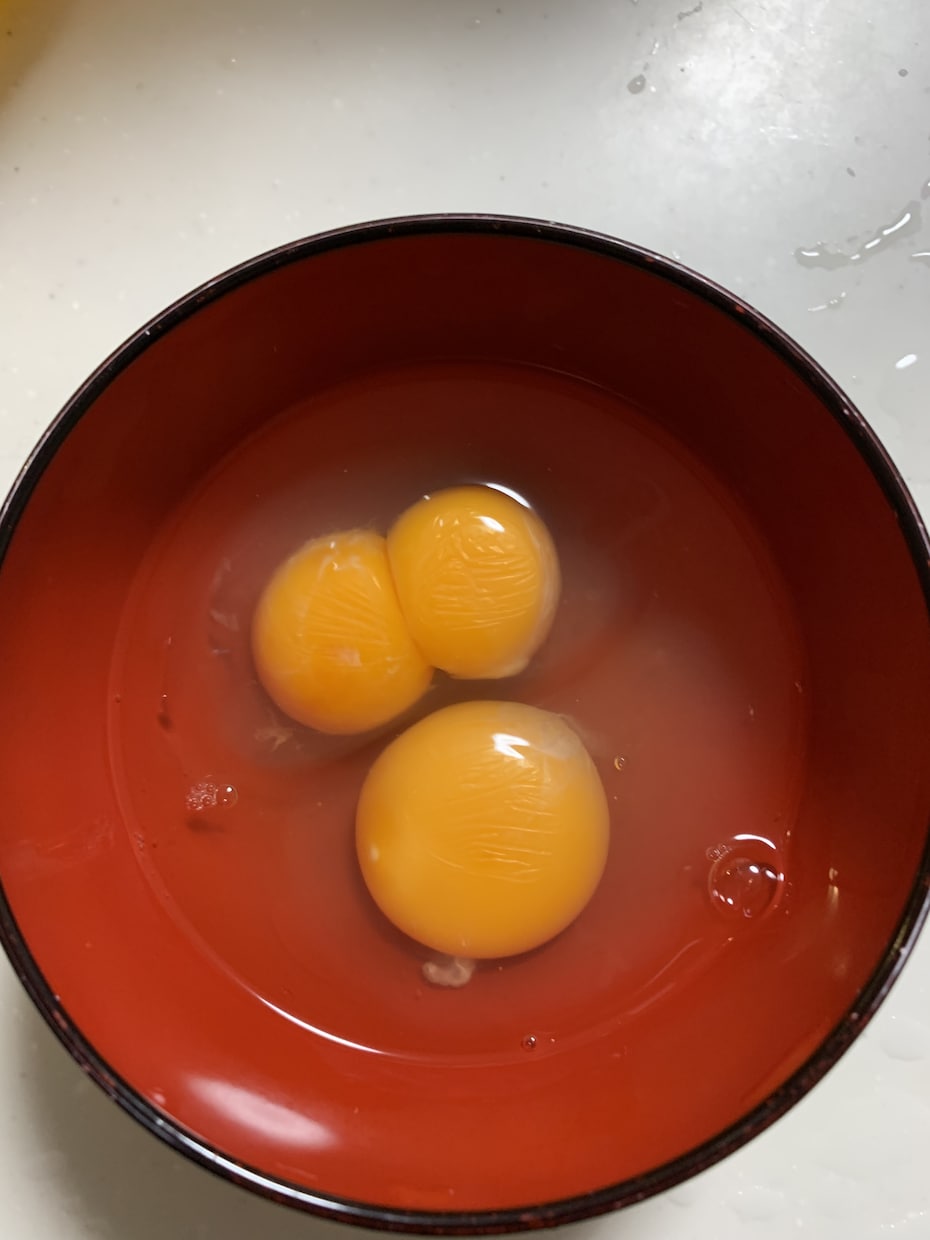 双子のたまご提供します 久しぶりに見ました。スーパーの卵です。 イメージ2