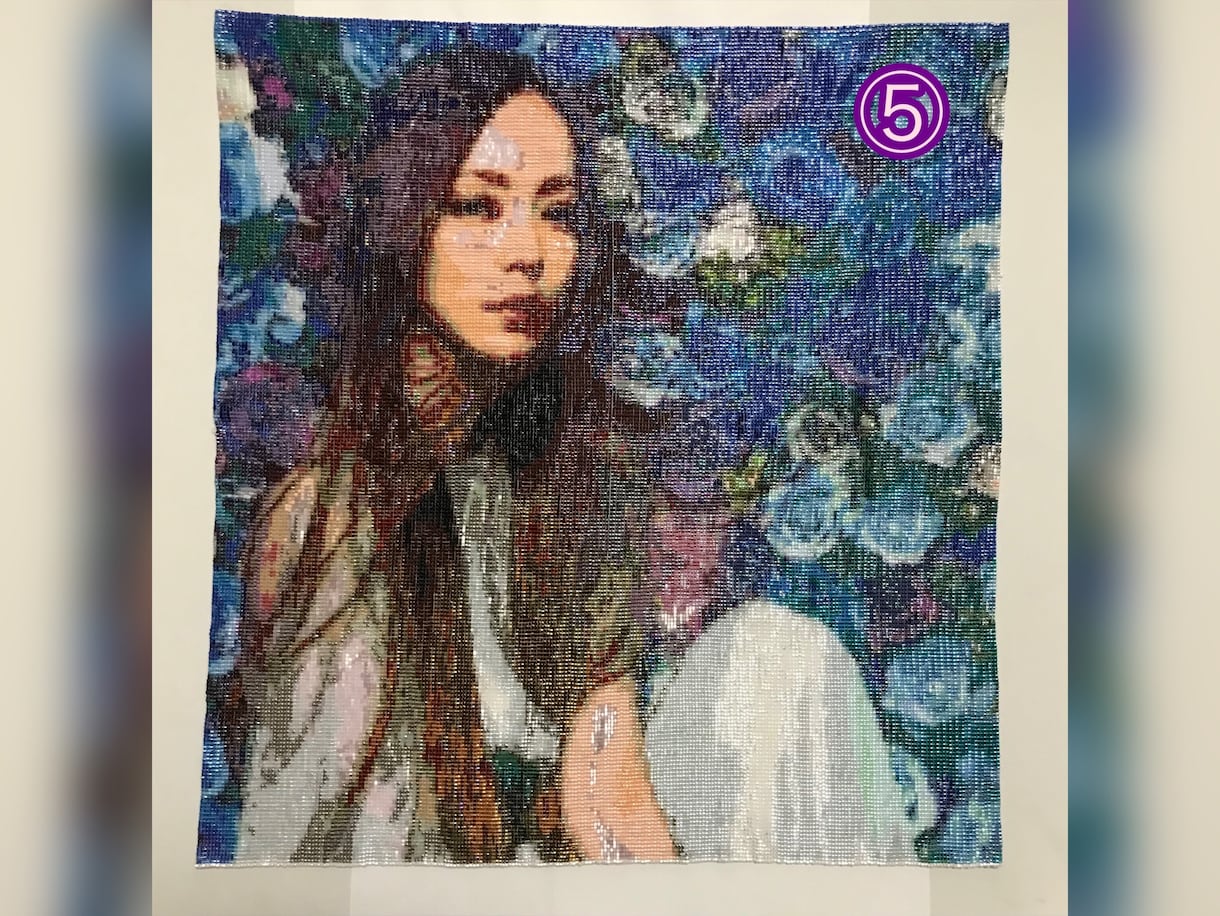 お気に入りの写真やポスターをデリカビーズ作成します 美しいビーズの輝きで一生の思い出を・・・ イメージ6