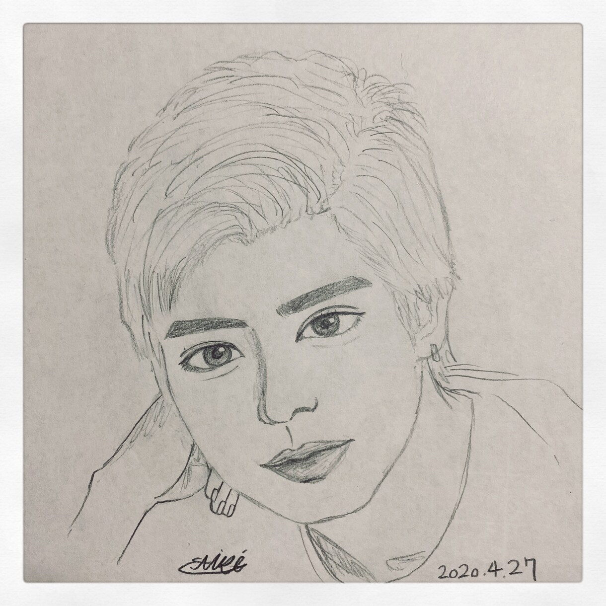 リアルにしっかりした線で似顔絵を描きます 記念日のプレゼントや好きな人の似顔絵など思い出を1枚に！ イメージ6