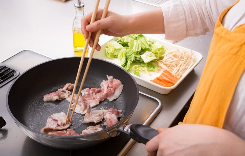 管理栄養士が家にある食材で、夕食メニューを考えます 働く主婦目線で「簡単に、美味しく」作るメニューを意識します。 イメージ1