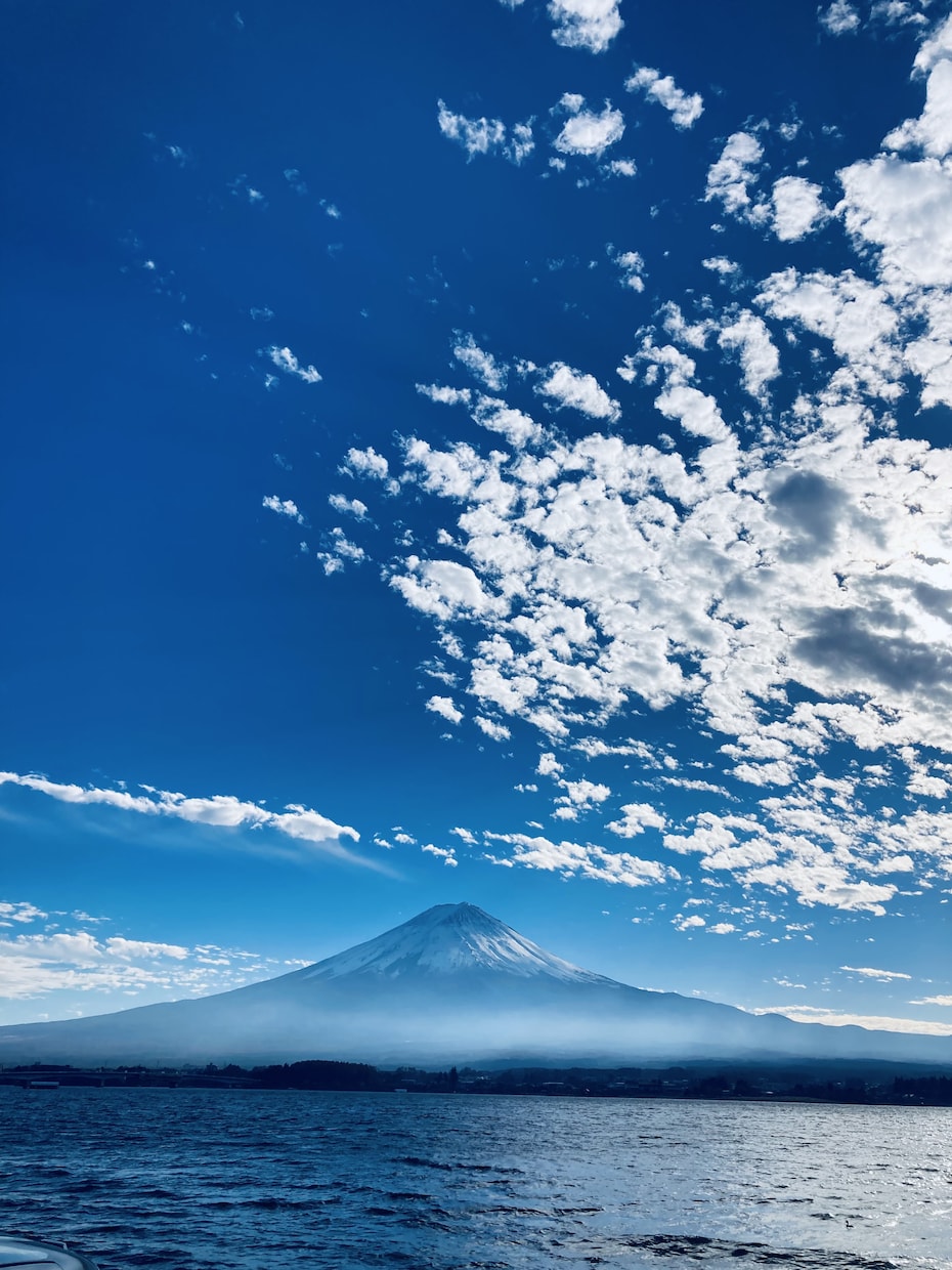 富士山の写真を提供します 富士山の麓に住んでいるのですそのまで広がる富士山が撮れます。 イメージ1