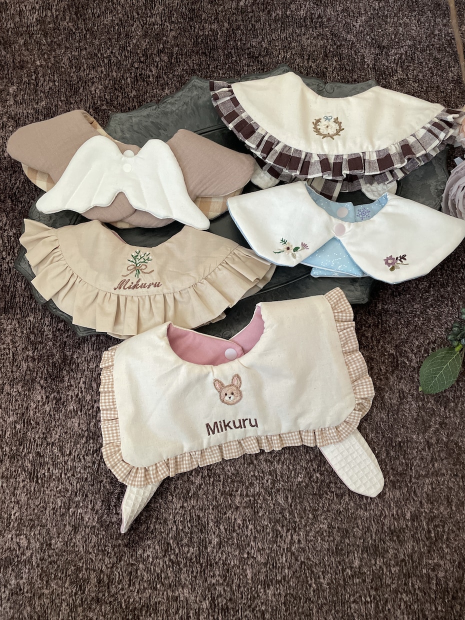 ベビーのスタイやお洋服を材料代別でお作りいたします 1000枚近くスタイなどお作りました。ミシン刺繍も出来ます。 イメージ6