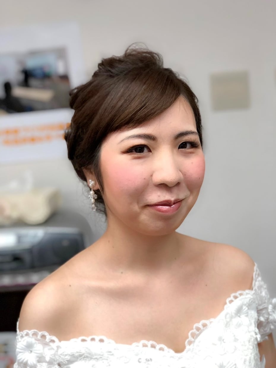 プロがオルチャンメイクのコツを教えます ブライダルメイク、韓流オルチャンメイクを得意としています！ イメージ4