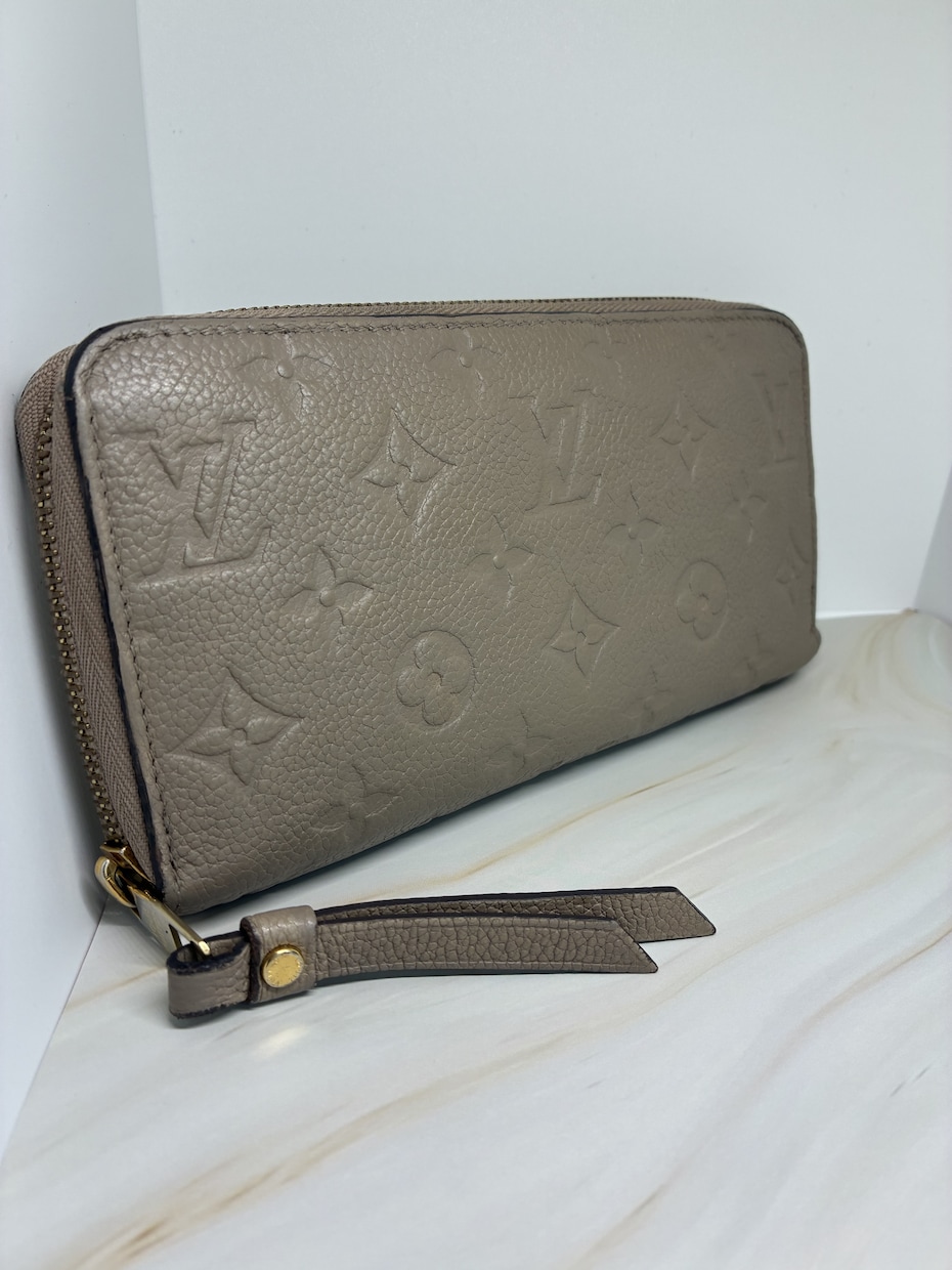 レザー製品の染め替えします 大切なレザー製品を染め替えます。 イメージ1