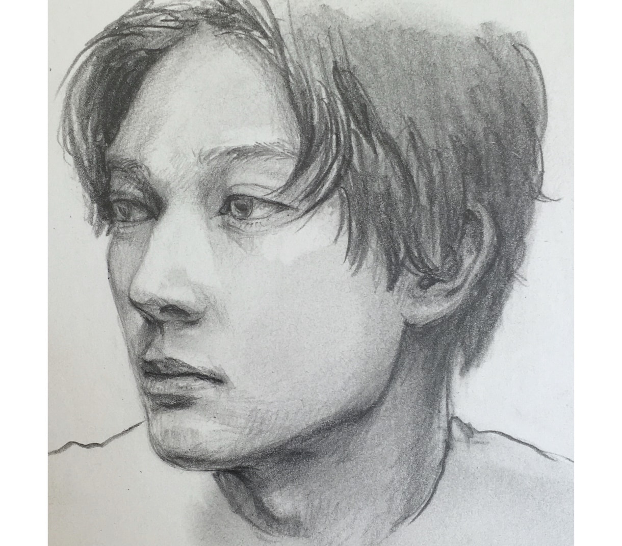 リアルな鉛筆画を描きます 雰囲気が伝わる本格的な人物画を描きます イメージ1