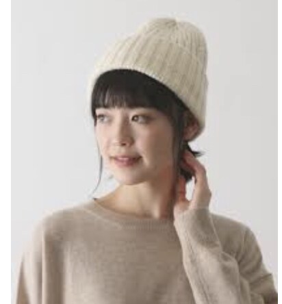 セリアの、大人用ニット帽キットで編みます お揃いのニット帽いかがですか？ イメージ3