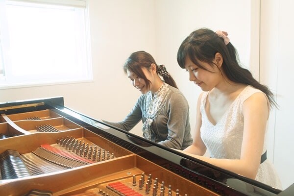 東京藝大出身の講師が優しくピアノレッスンします 東京藝大＆東京音大出身♩遊ぶような楽しい時間を約束します！ イメージ2