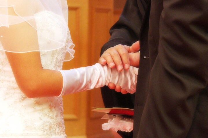 結婚式場探しの悩み！相談乗ります 結婚式場探しで迷った時、客観的な視点で良し悪しをお伝えします イメージ2