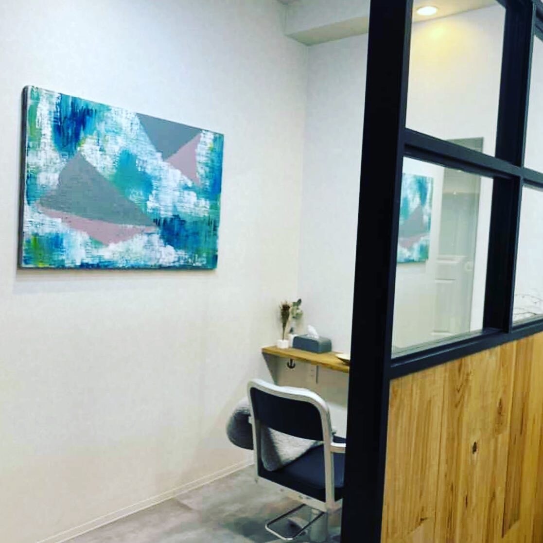 オフィスやホテル等に飾る絵を描き上げます オフィス等に絵が欲しい時にお好みのテイスト、絵を描きます イメージ3