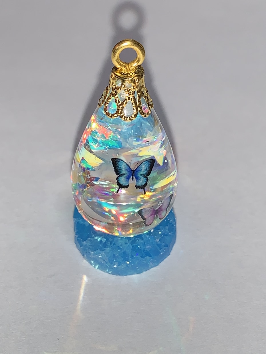 レジン作成オーダーで作成いたします 主にキーホルダー、ネックレス等を作らせていただきます イメージ2