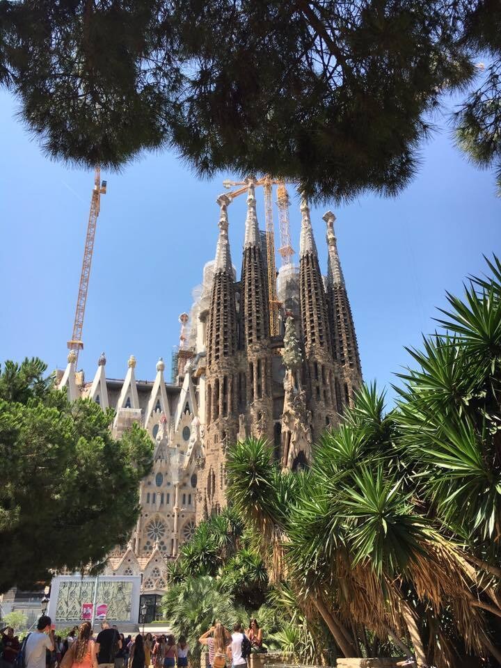 スペインへ旅行に行くときに使えるフレーズ教えます 絶対使える！スペイン旅行で使えるフレーズを学びたい方へ イメージ1
