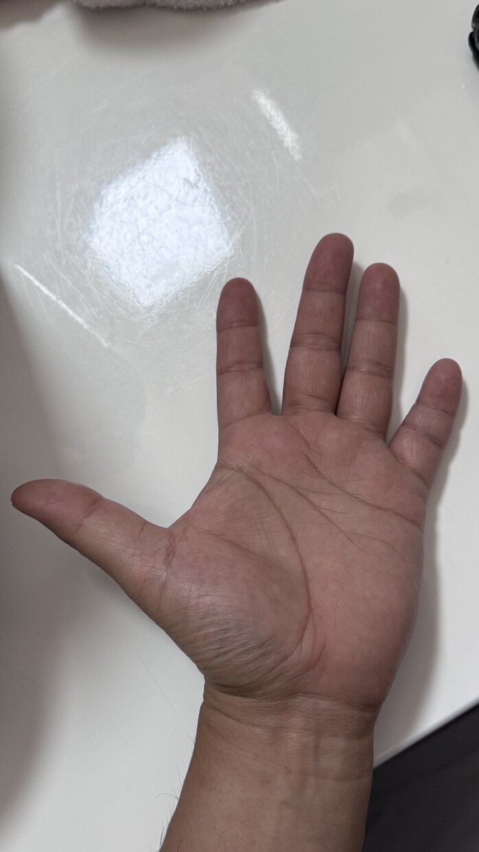 手相鑑定行います 手のひらの画像写真であなたを鑑定します。 イメージ1