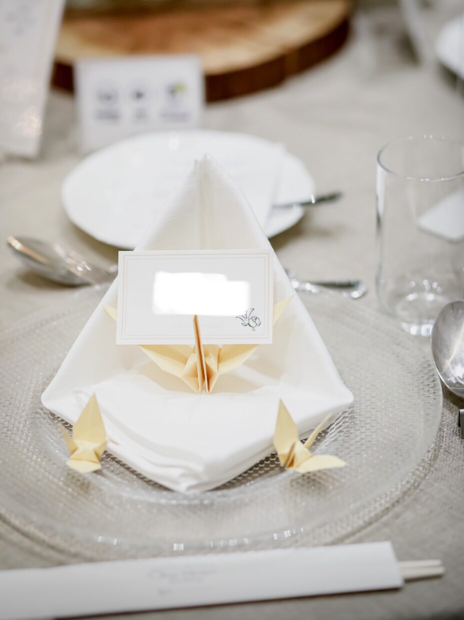 結婚式のアイテム等の折り紙折ります 折り鶴シャワーや結婚式場の飾り付けにいかがですか？ イメージ3