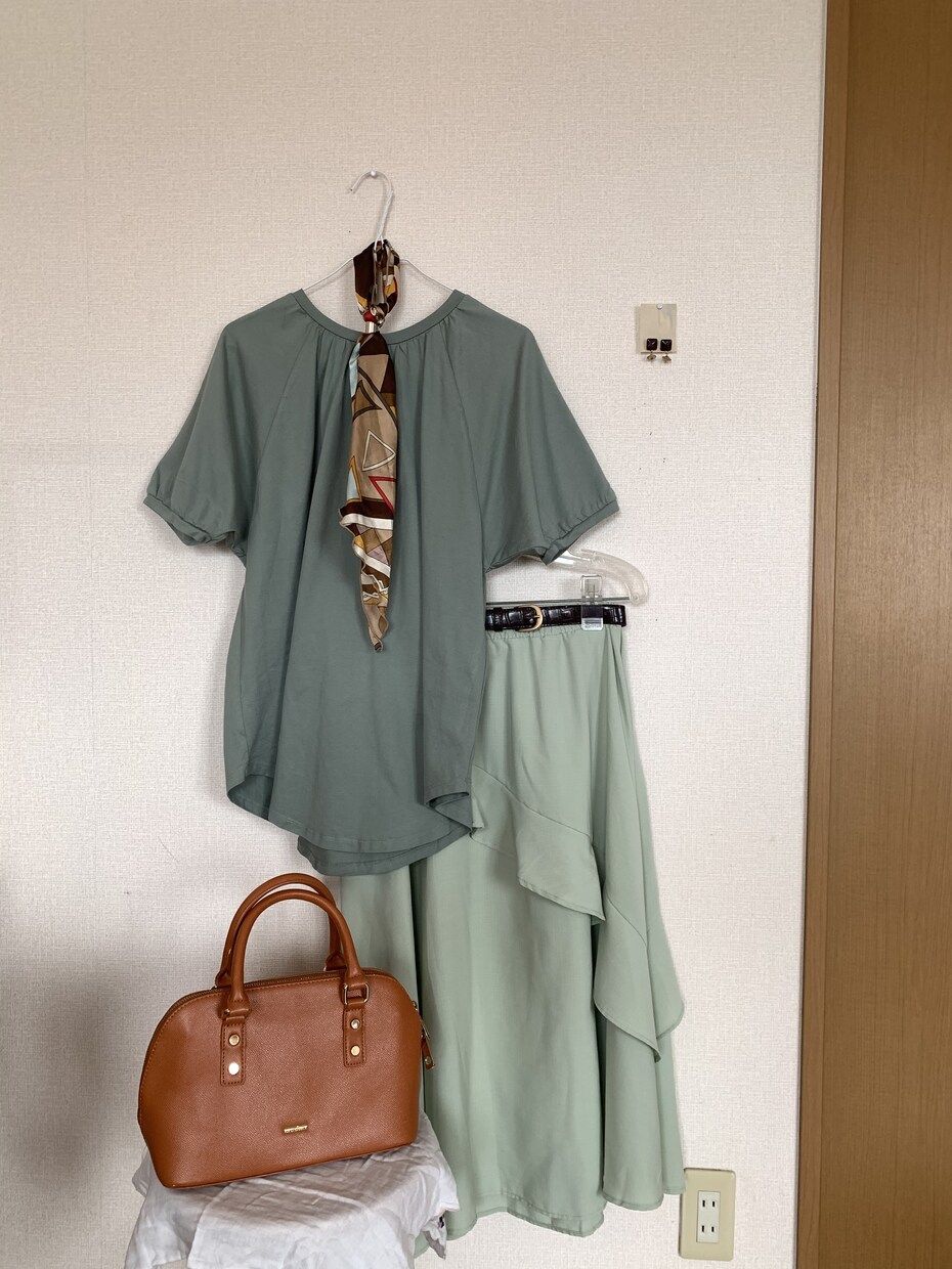 家にある服で着こなし方ご提案します 『無駄なし、使い込なし』でファッションを楽しもう イメージ8