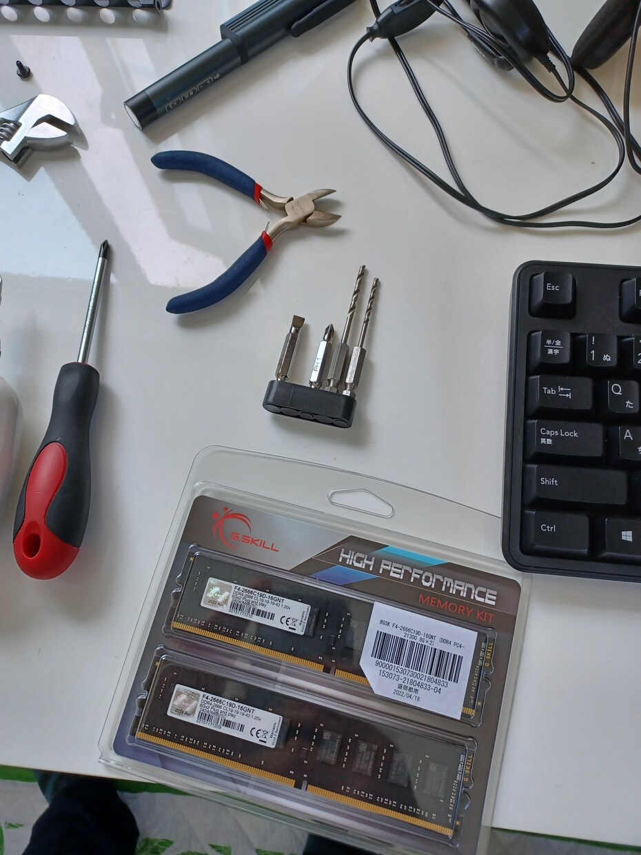 ゲーミングPCの自作についてアドバイスします ゲーミングPCを自作の疑問にお応えします。 イメージ3