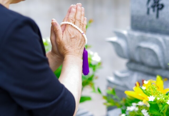 あなたに代わり奈良と京都でお墓参りと清掃を行います ご先祖様、故人様への敬意をこめて代行します イメージ4